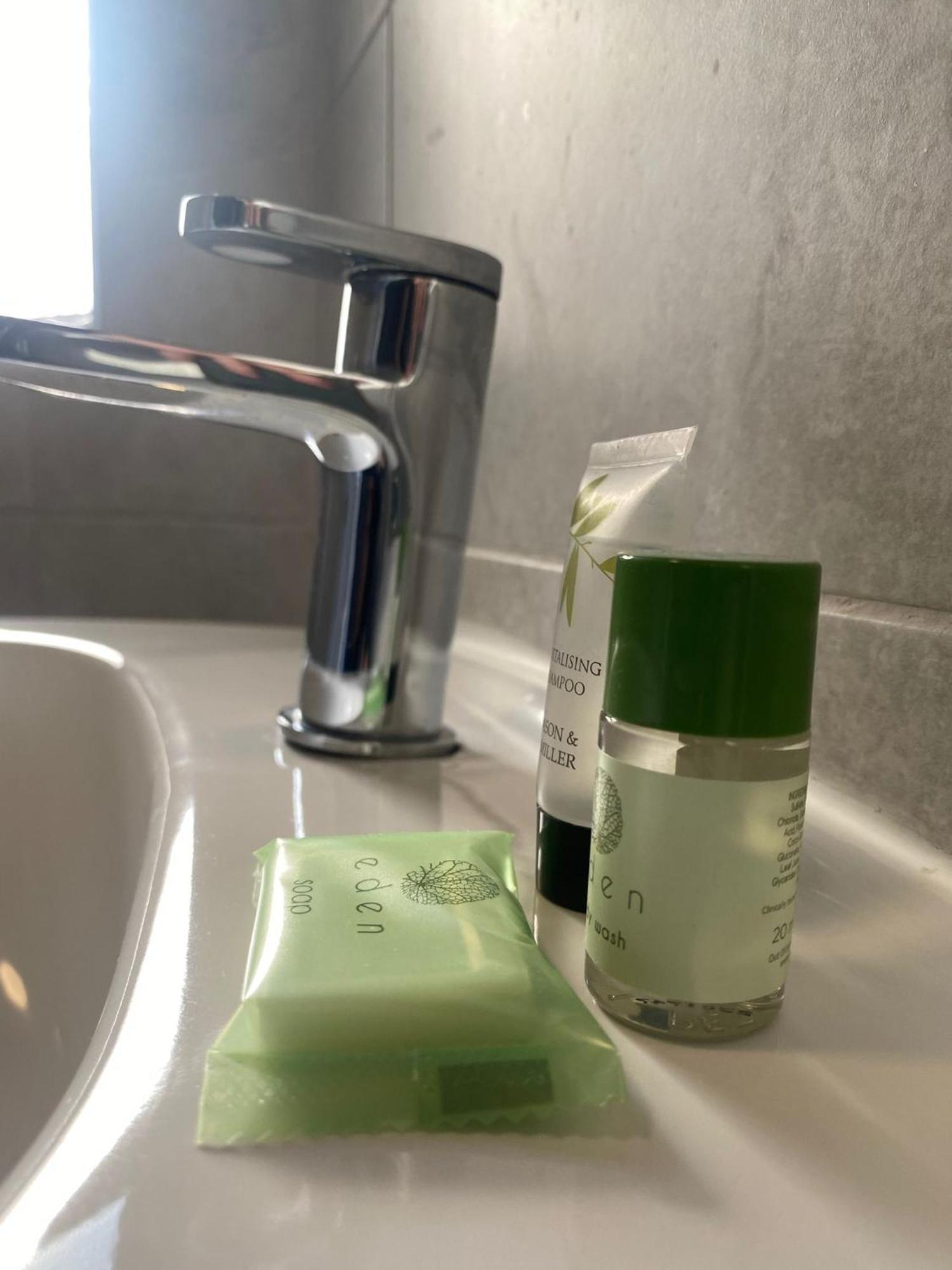 Lady Hamilton Inn 朴次茅斯 外观 照片